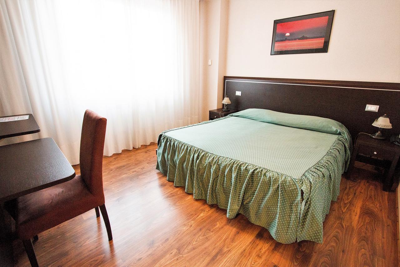 Al Benvenuto Hotel&Restaurant Tolmezzo Esterno foto